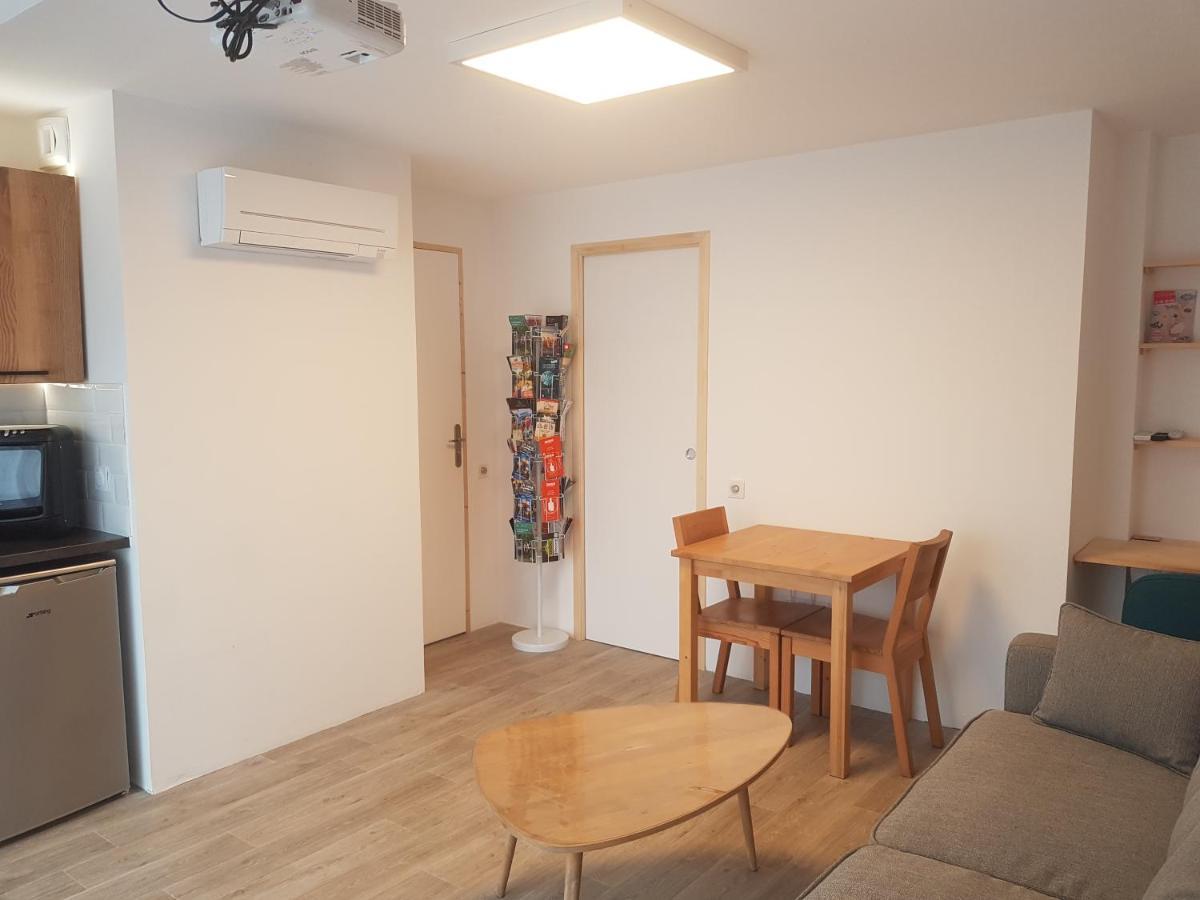 Angers Green Lodge ภายนอก รูปภาพ